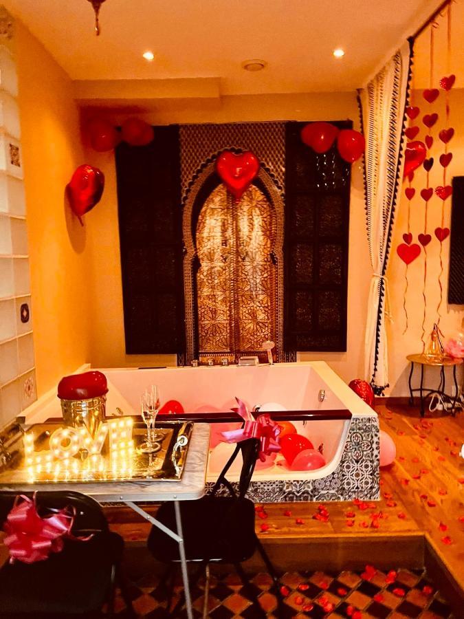 Jacuzzi Love Room Paris Eksteriør billede